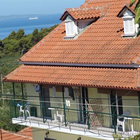 Villa Nefeli Loutsa  Ngoại thất bức ảnh