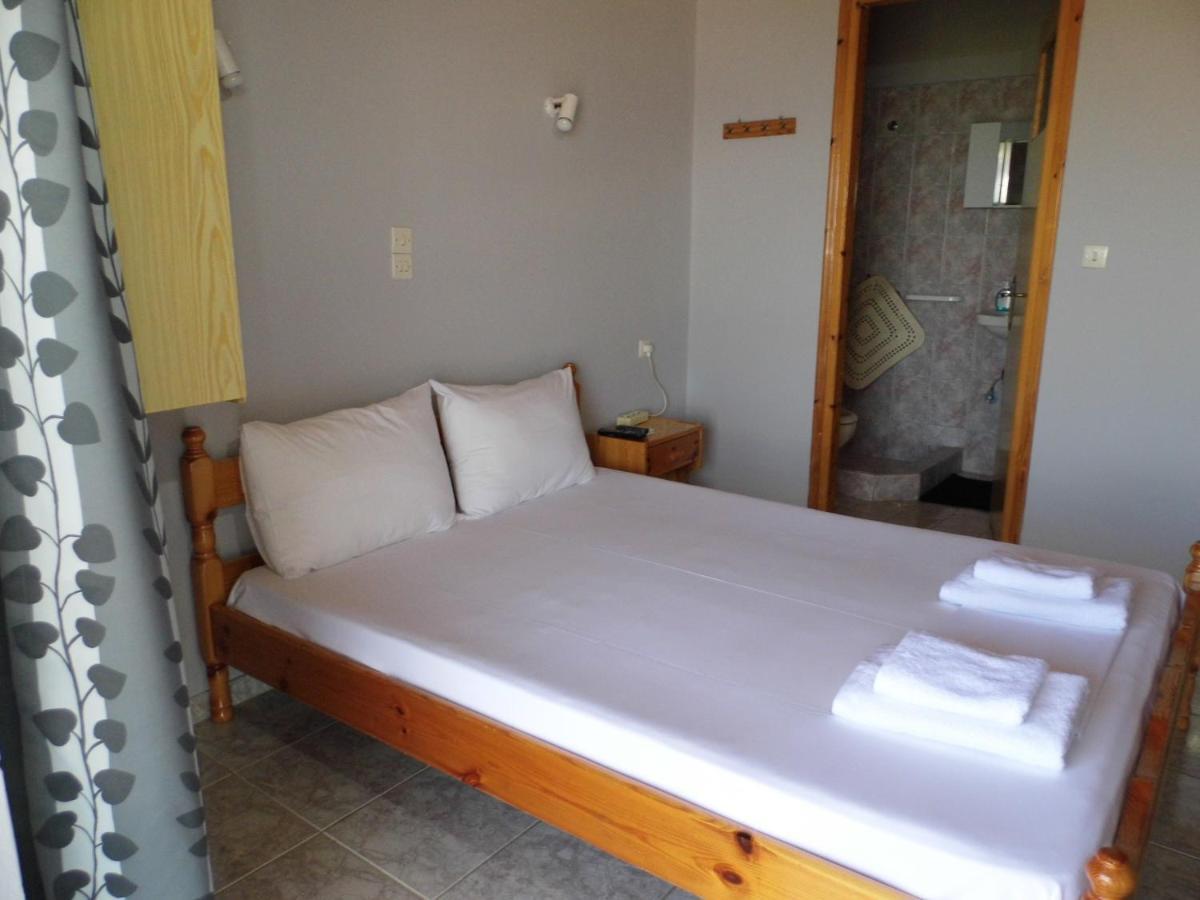 Villa Nefeli Loutsa  Ngoại thất bức ảnh
