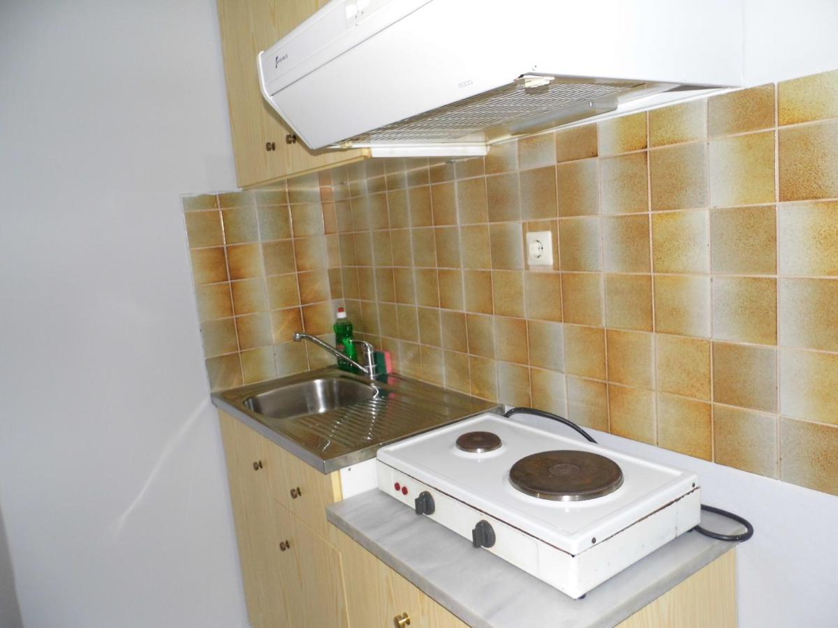 Villa Nefeli Loutsa  Ngoại thất bức ảnh