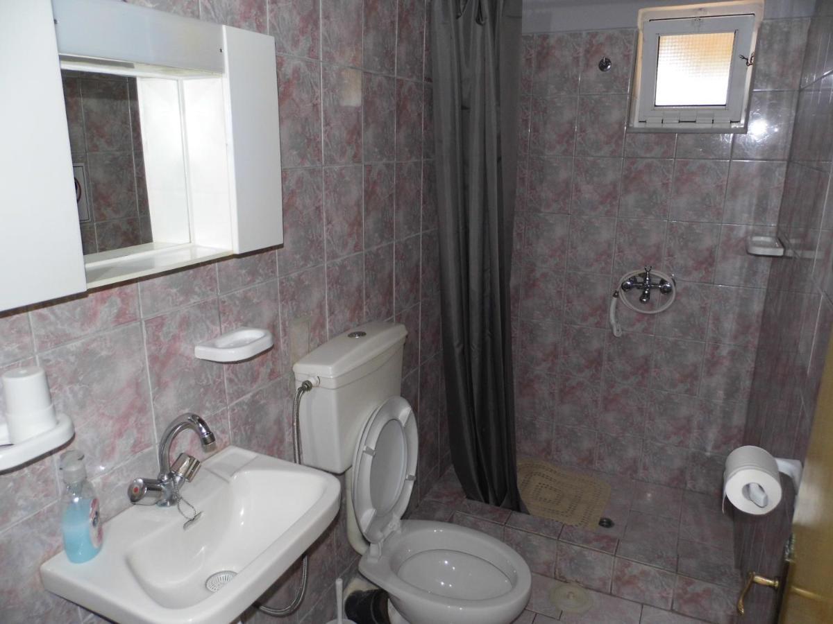 Villa Nefeli Loutsa  Ngoại thất bức ảnh