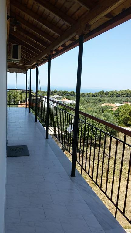 Villa Nefeli Loutsa  Ngoại thất bức ảnh